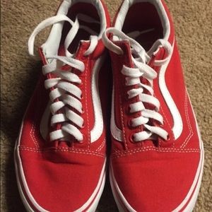 size 6.5 for men and 8.0 for women